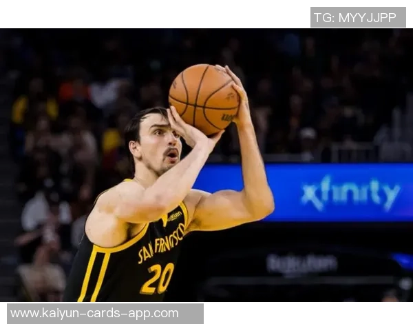 克莱状态回暖近5场场均17分三分命中率高达478展现佛光微现之势